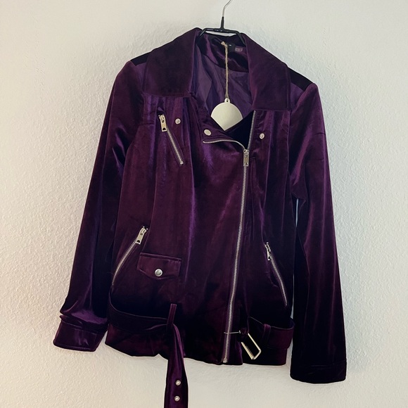 DO+BE Jackets & Blazers - Purple velvet looking jacket